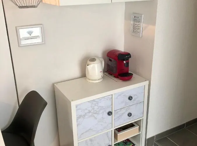 Modernes Mit Kuechenzeile Und Bad * Denkte