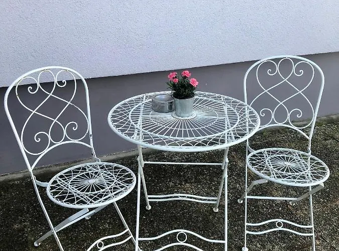 公寓 Modernes Mit Kuechenzeile Und Bad *